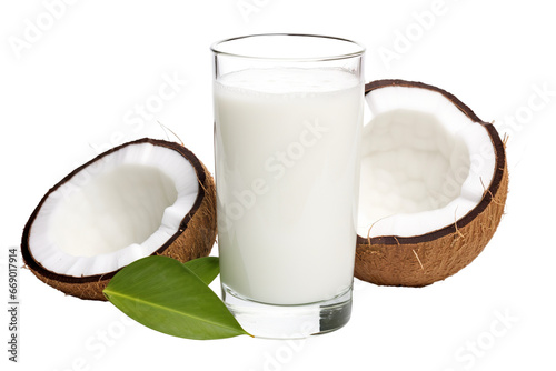 Photo cool young coconut juice with water droplets isolated on white background