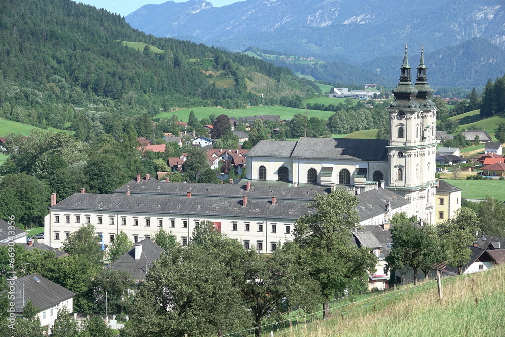 Spital am Pyhrn mit Stiftskirche