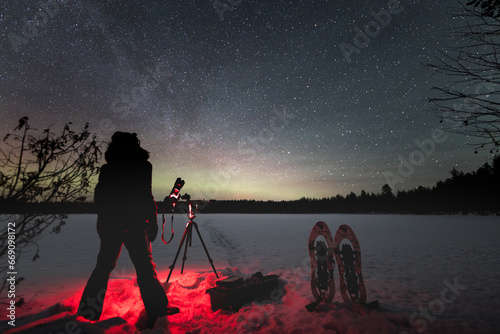 The photographer takes pictures at night