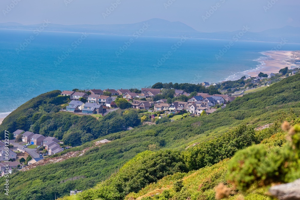 Fototapeta premium view of the city from the hill