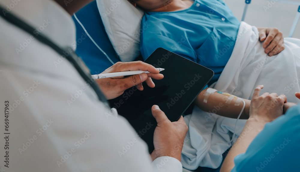 Injured patient showing doctor broken wrist and arm with bandage in hospital office or emergency room. Sprain, stress fracture or repetitive strain injury in hand. Nurse helping customer. First aid. - obrazy, fototapety, plakaty 