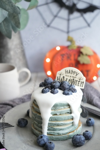 ハッピーハロウィン 青いパンケーキでティータイム