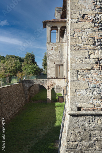 castello di Cavernago, Bergamo