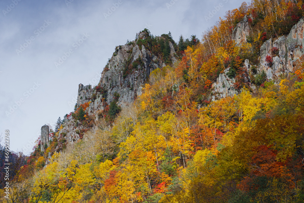 層雲峡の紅葉　北海道観光10月