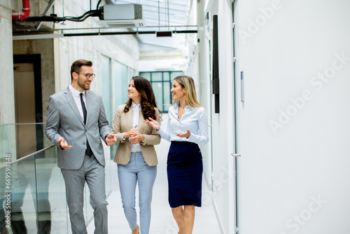 Young startup team have a d...