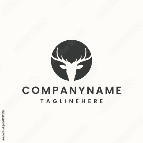 Deer logo icon design template vector illustration on white background .