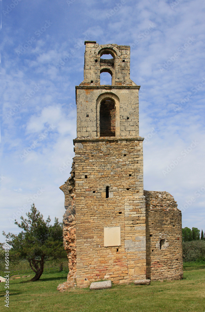 Vieux clocher de la chapelle