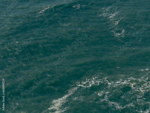 waves on the ocean © Nikita