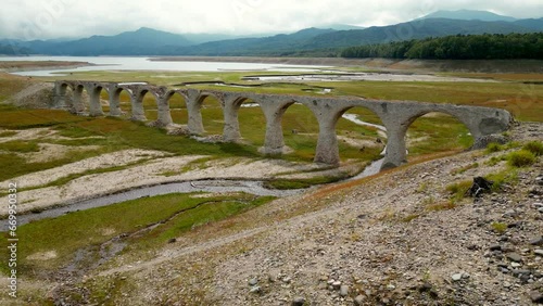 廃戦跡の鉄道橋