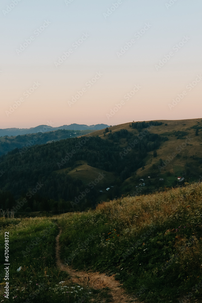 Fototapeta premium sunrise over the mountains