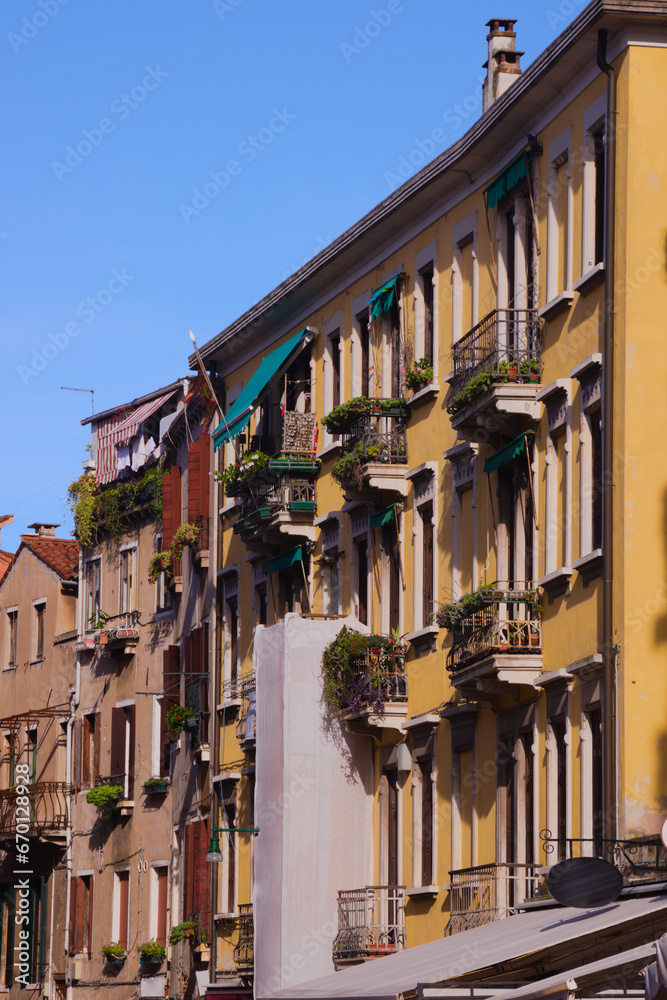 Obraz premium Venetian glimpse - Venice, Italy