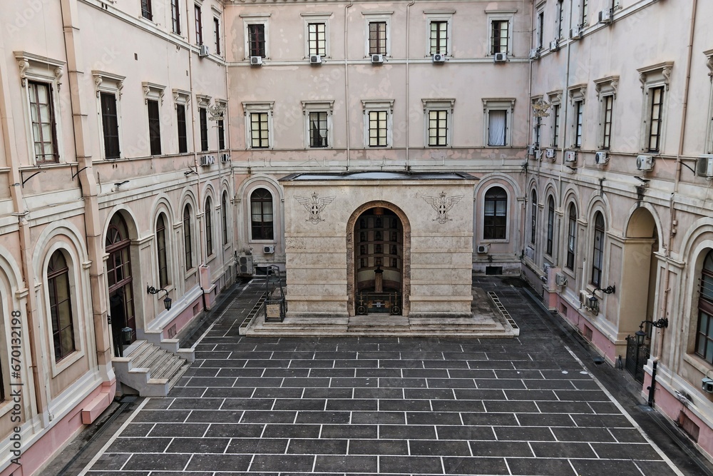 Palazzo esercito a Roma