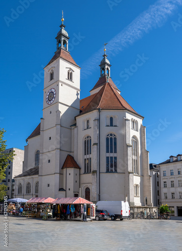 Neupfarrkirche church in Regensburg © manfredxy