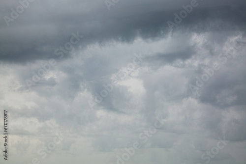 Fototapeta Naklejka Na Ścianę i Meble -  Gray stormy sky with clouds. Cloud texture, background.