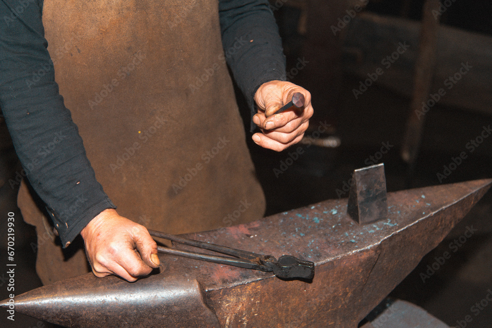Blacksmith's precise handwork Blacksmith's precise handwork