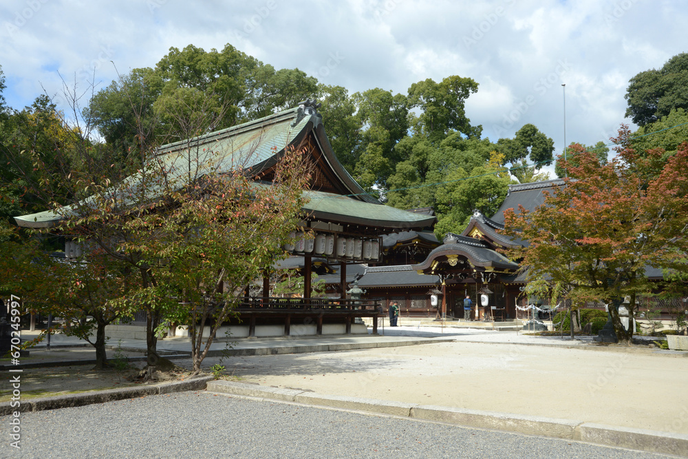 今宮神社　拝殿と本殿　京都市北区紫野