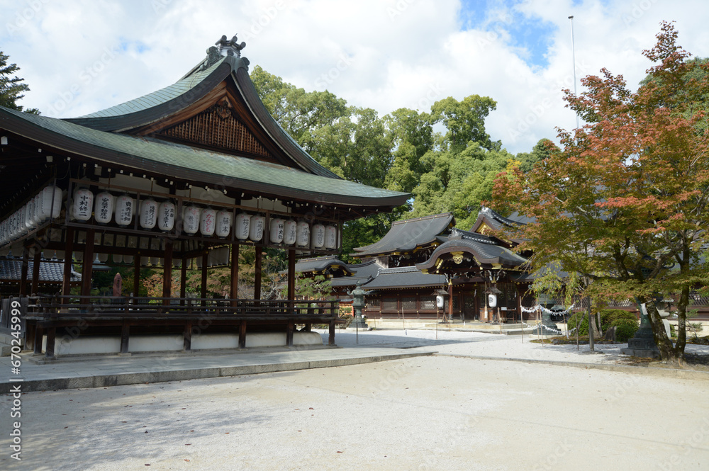 今宮神社　拝殿と本殿　京都市北区紫野