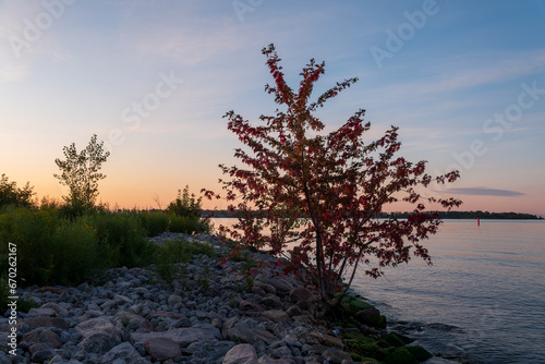 Canvas Print Enjoying an Early Autumn Sunrise at the West End of Cherry Beach in Toronto