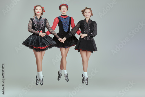Obraz na płótnie Irish dance ensemble