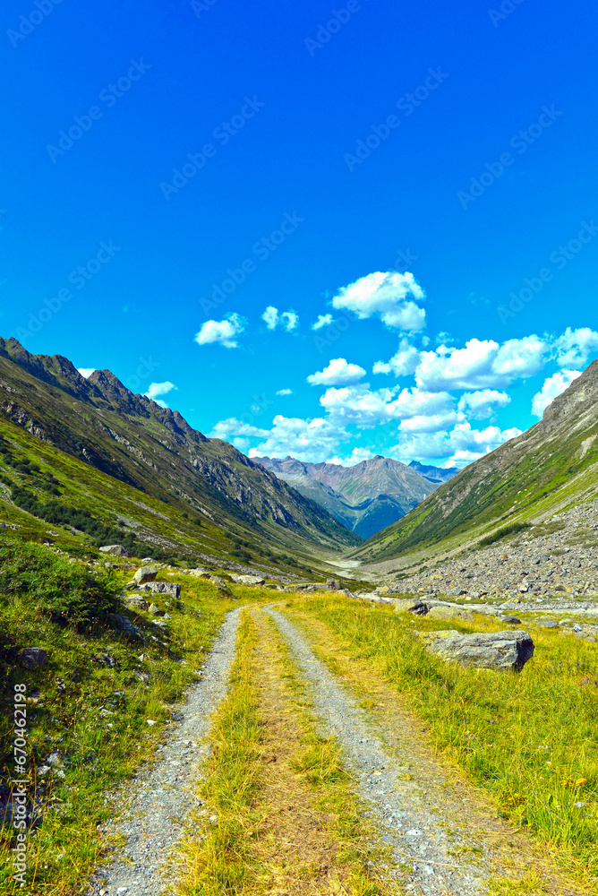 Das Lareintal, Seitental des Paznauntals in Tirol (Österreich)