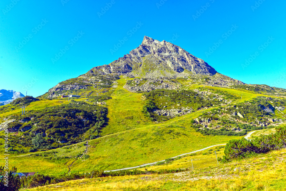 Fototapeta premium Galtür im Paznauntal, Tirol (Österreich)