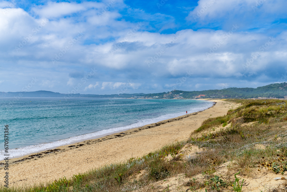View of the extensive beach of La Lanzada, A Lanzada, in O Grove and Sanxenxo, Pontevedra, Galicia.