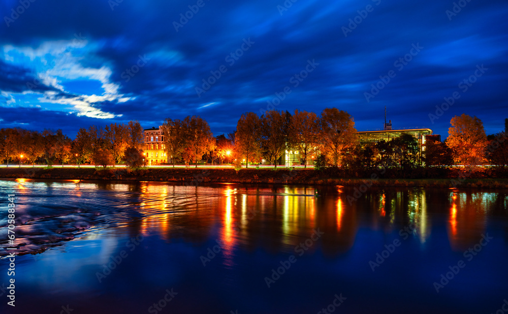 Rotehornpark Magdeburg bei Nacht
