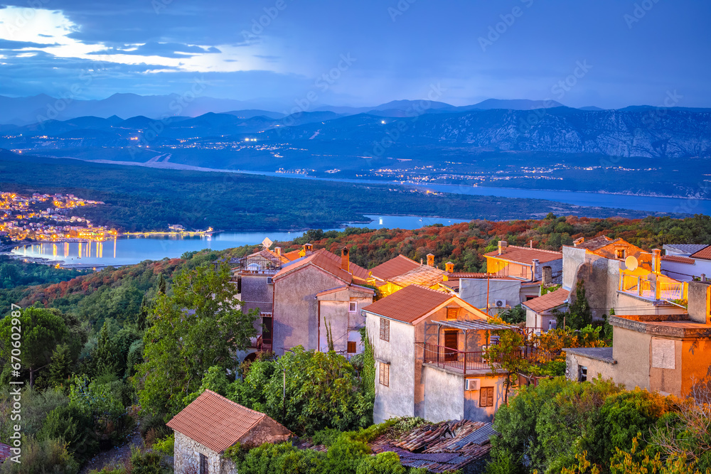 Historic town of Dobrinj and turquoise Soline bay evening view - obrazy, fototapety, plakaty 