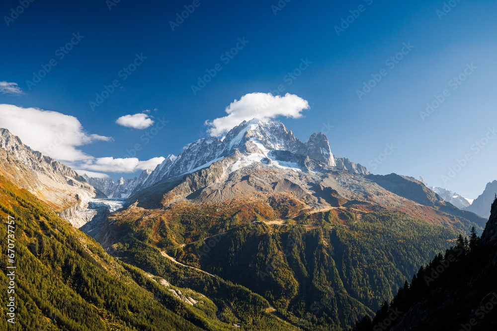 Fototapeta premium Aiguille Verte and Aiguille du Dru in Chamonix in autumn