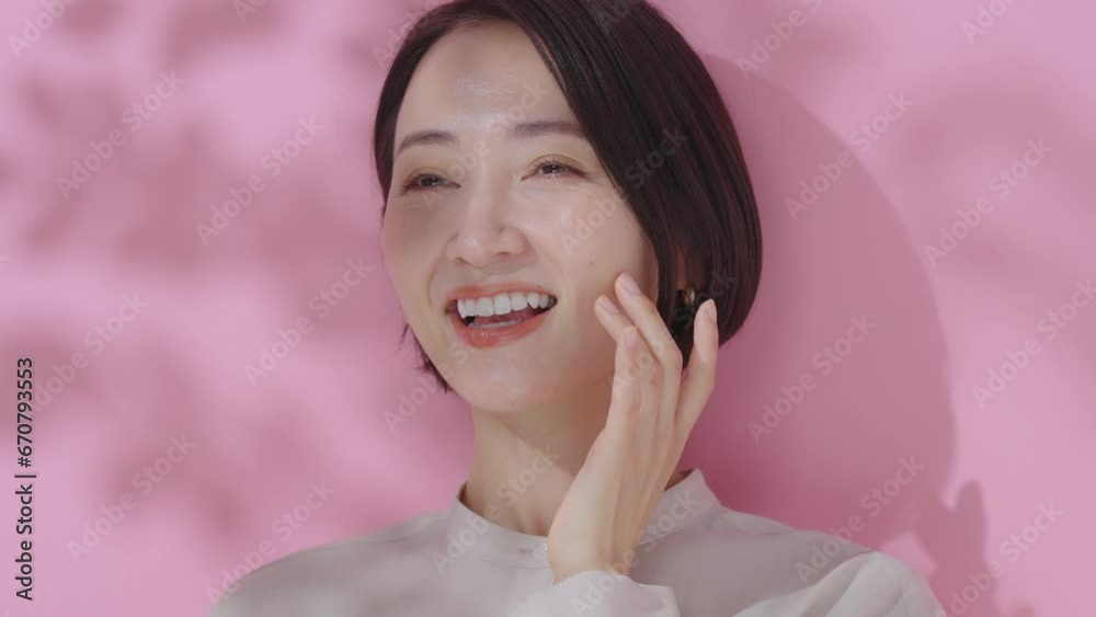 女性・ピンクバック 女性・ピンクバック