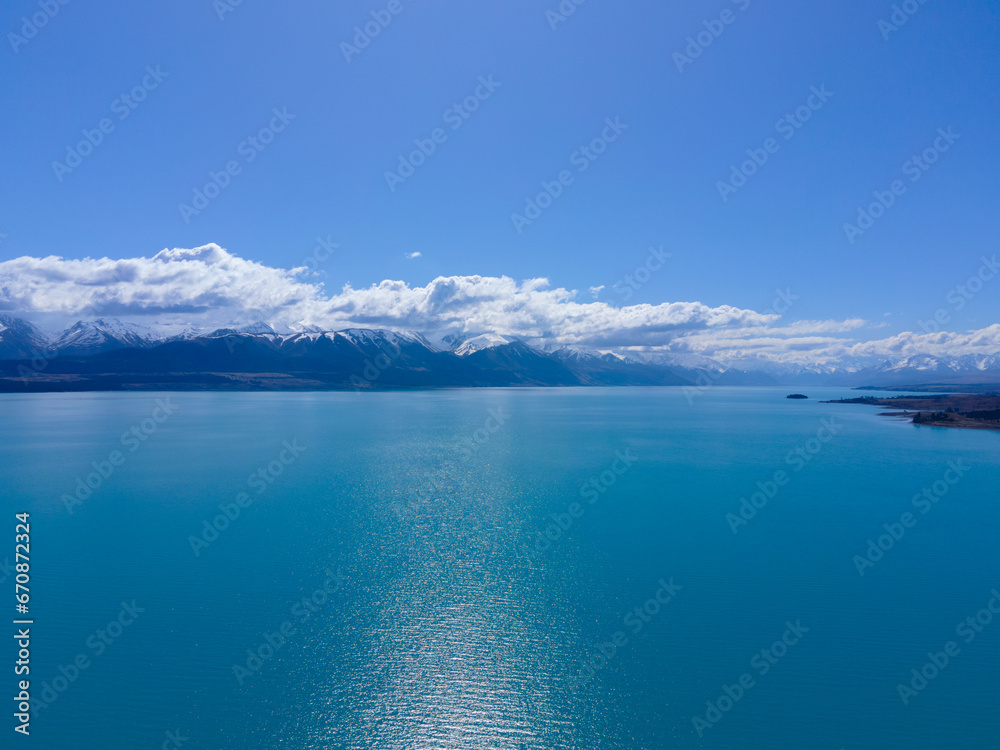 Drone view of Lake Pukaki in New Zealand_뉴질랜드 푸카키 호수 드론뷰