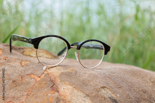 glasses on the stone 