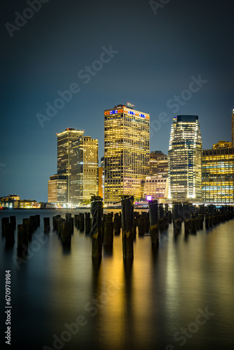 Skyline de Nueva York desde el Dumbo hasta el puerto de columnas 