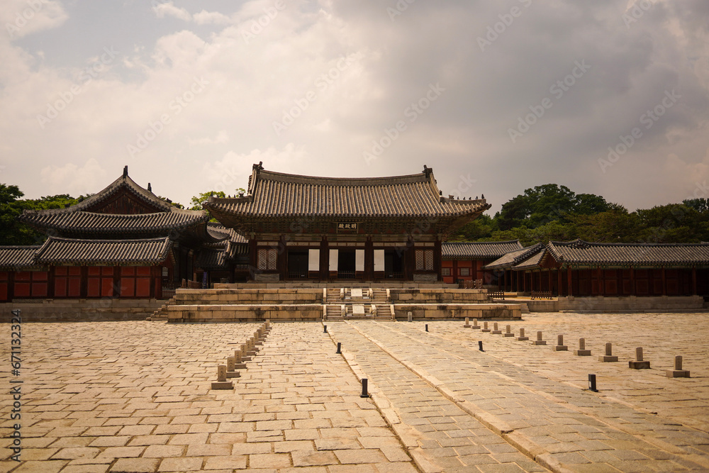Traditional korean palace building in Seoul Traditional korean palace building in Seoul
