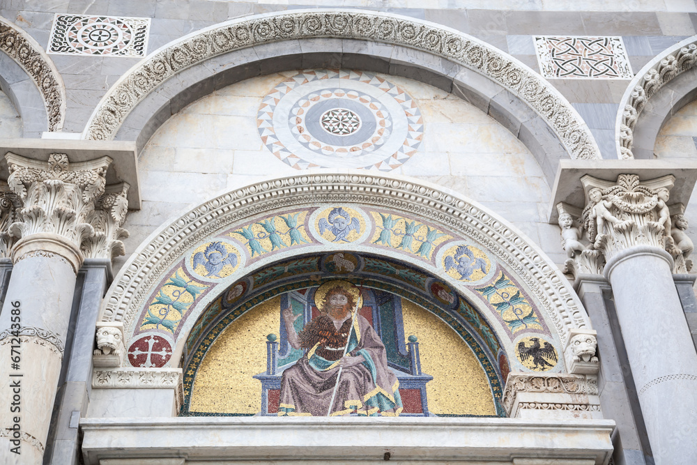 Obraz premium Basilica at piazza dei miracoli in Pisa, Italy