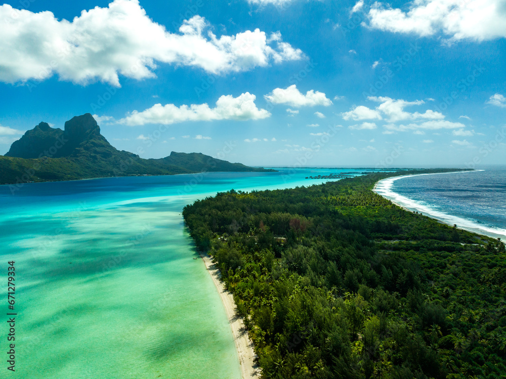 Obraz premium Bora Bora by drone, Feench Polynesia