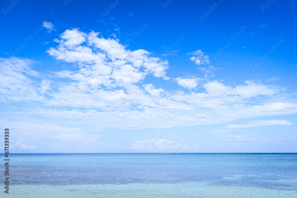 Obraz premium Tropical white sand beach in a blue sky sunny day. Aglicay, Romblon, Philippines