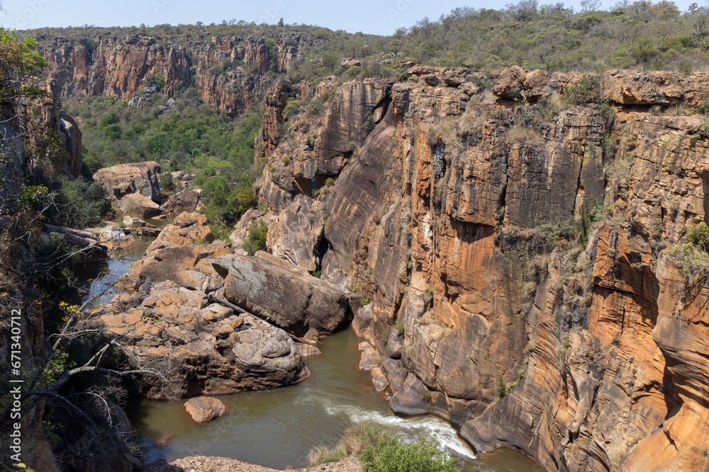 Schlucht und Fluss in dem Blyde River Canyon Nature Reserve Schlucht und Fluss in dem Blyde River Canyon Nature Reserve