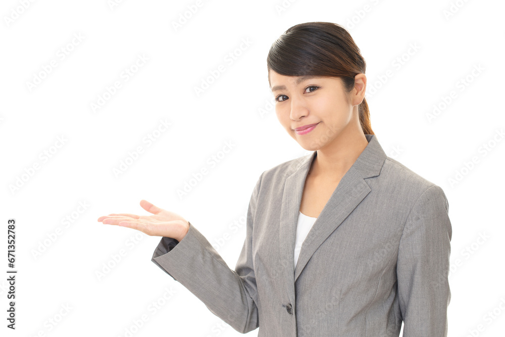 笑顔の女性社員