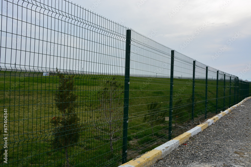 High green metal fence, High Security Palisade Metal Fencing Manufacturer