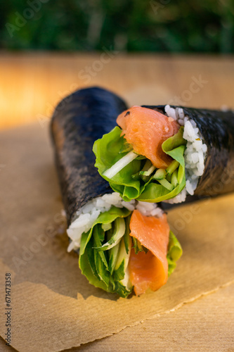 Sushi z łososiem