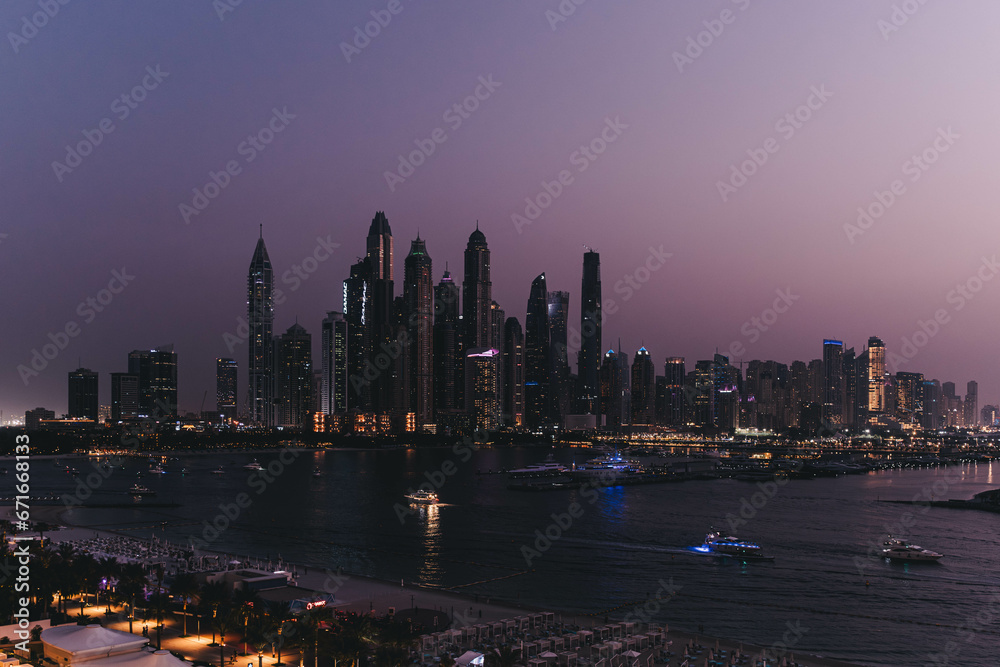 Fototapeta premium Dubai cityscape at dawn