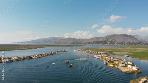Lake Titicaca is one of the most important natural attractions of Peru and Bolivia. It is in fact the highest navigable lake in the world.