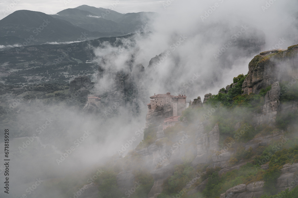 Naklejka premium Landscape with monasteries and rock formations in Meteora, Greece.