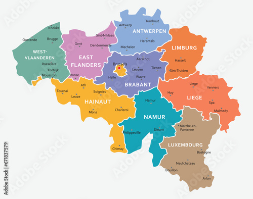 A large, detailed map of Belgium with all districts and main cities.
