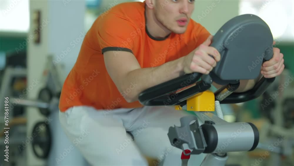 Exercise for the legs on a stationary bike Exercise for the legs on a stationary bike