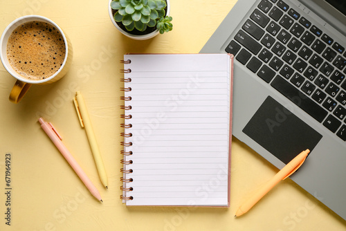 Notebook with laptop and cu...