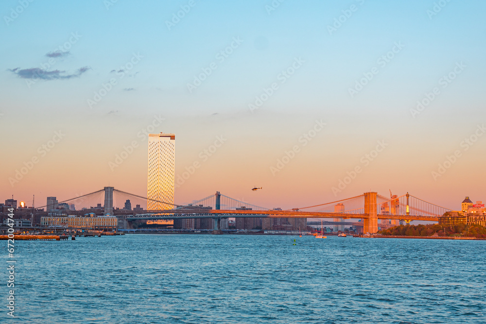NEW YORK and Brooklin bridge 