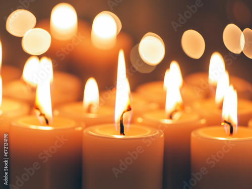 candele accese preghiera fiamme  photo