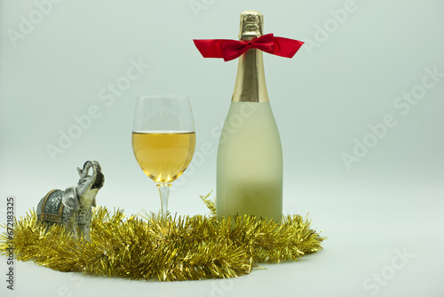 szampan, świętować, wino, uroczystość, drink, alkohol, napój, luksus, przyjęcie, wydarzenie, szkło, rok, szczęśliwy, biały, nowy, słoń, 